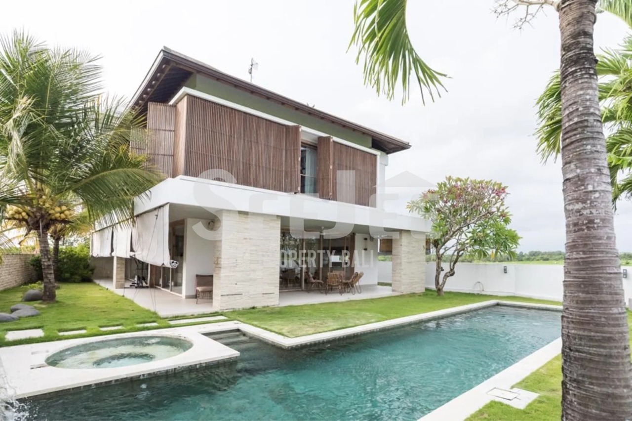 LUXURY VILLA FOR SALE IN CEMAGI