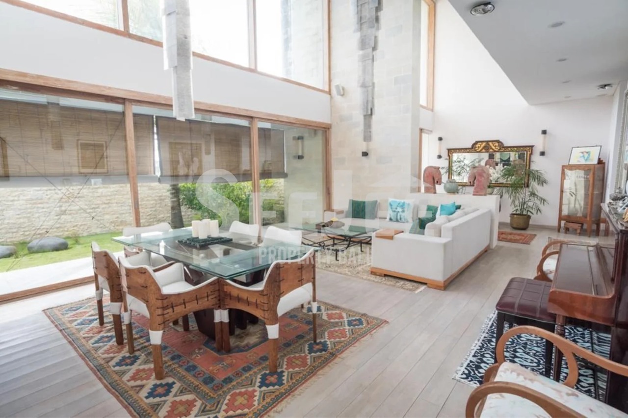 LUXURY VILLA FOR SALE IN CEMAGI