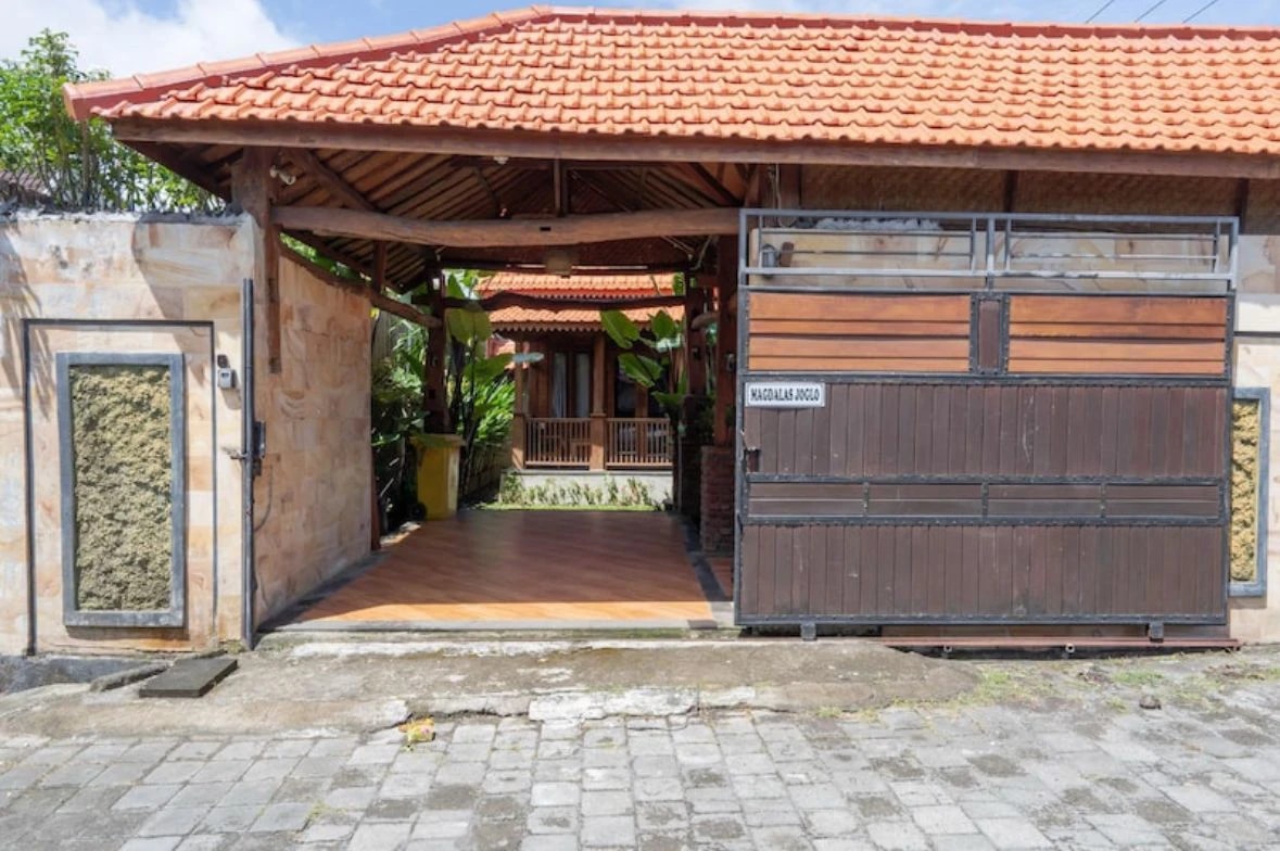 For Rent: Traditional Joglo Villa