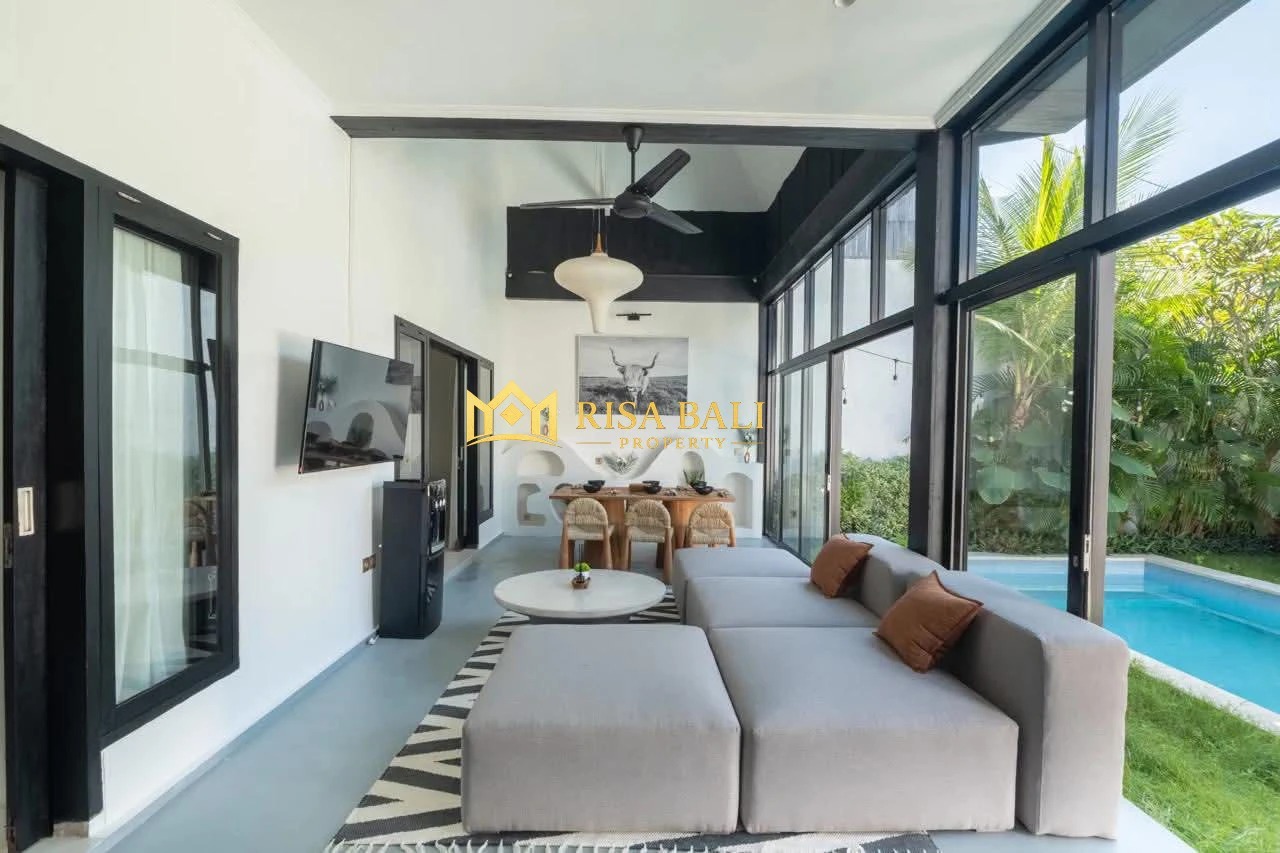 HUGE THREE BEDROOMS VILLA
