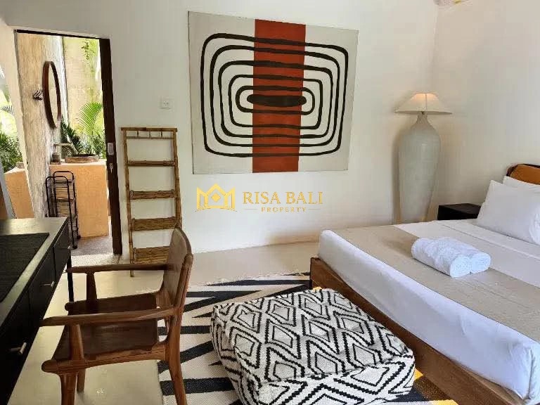 HUGE THREE BEDROOMS VILLA