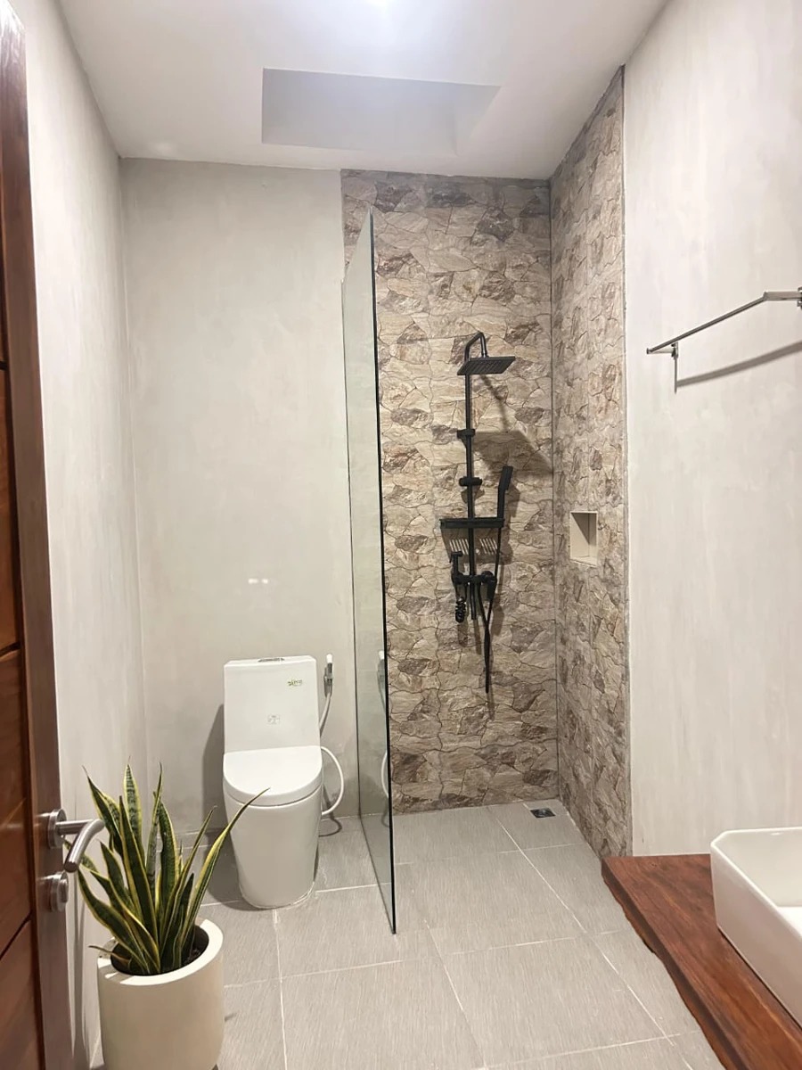 Minimalist Villa for Rent in Cepaka