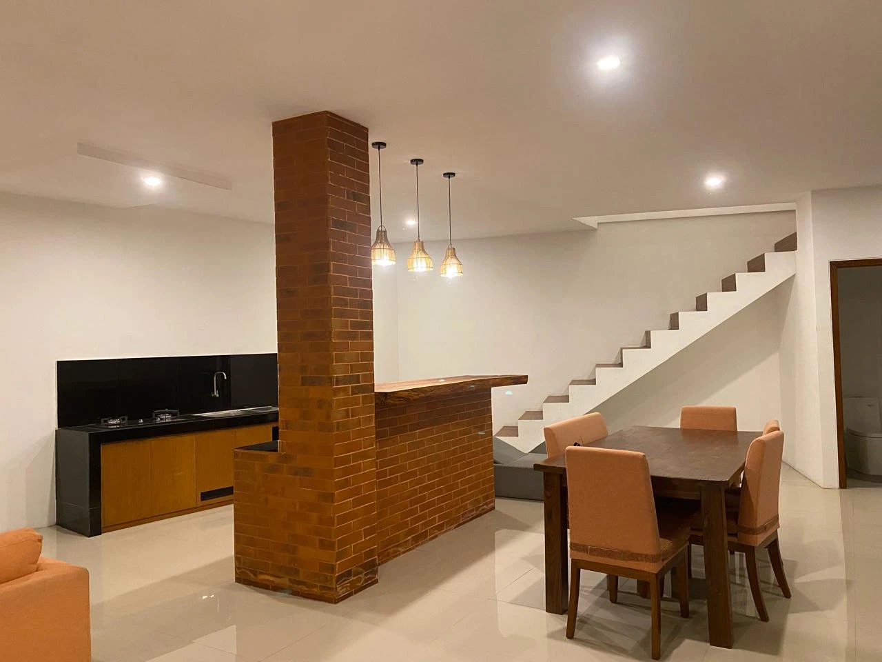 Minimalist Villa for Rent in Cepaka