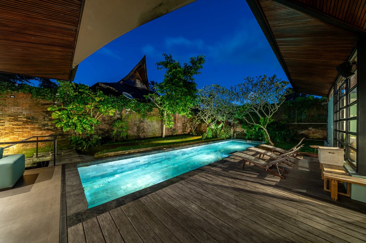 TwinsHouse - 4 Bedroom Villa in Penjiwaa