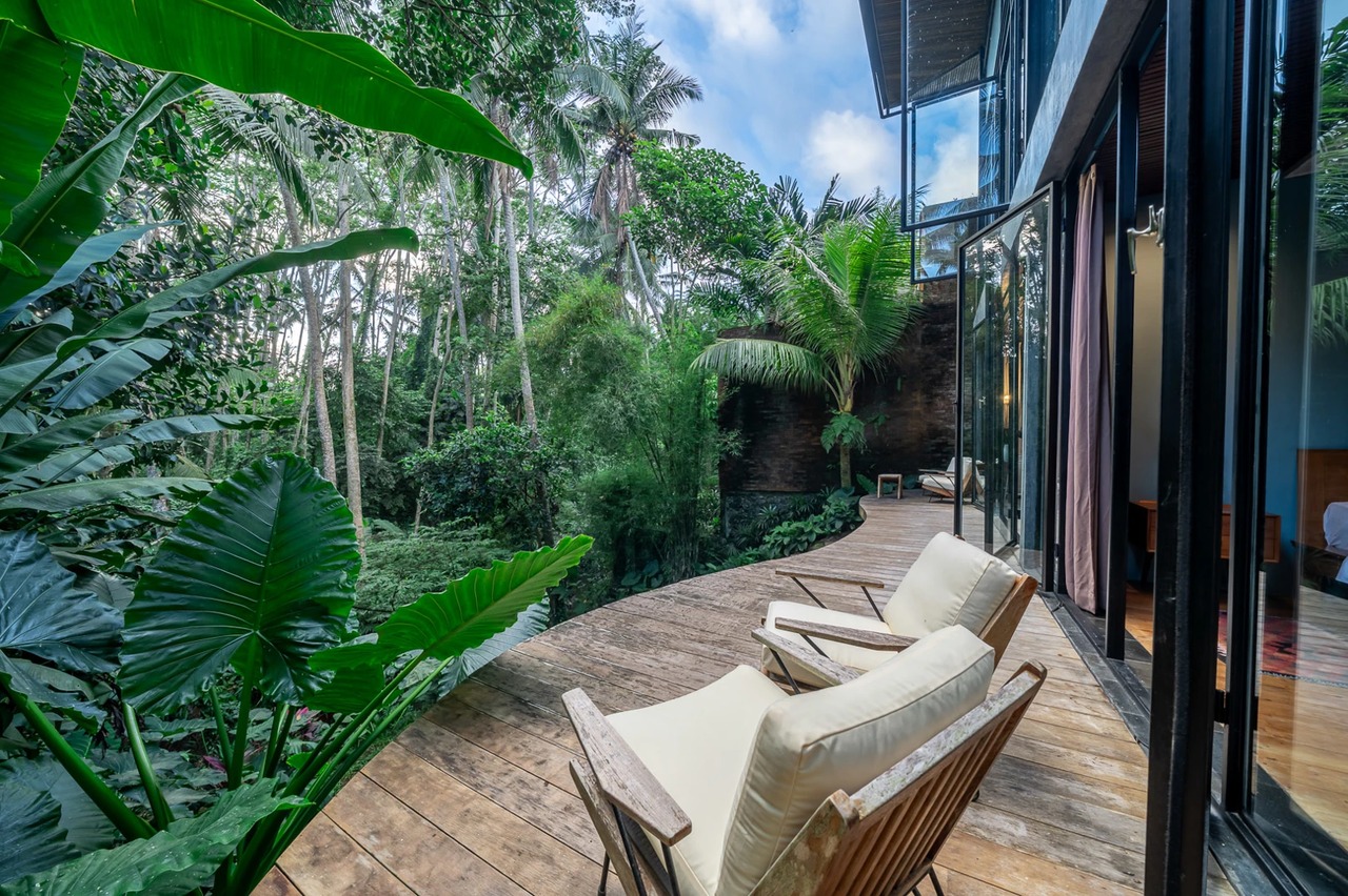 TwinsHouse - 4 Bedroom Villa in Penjiwaa