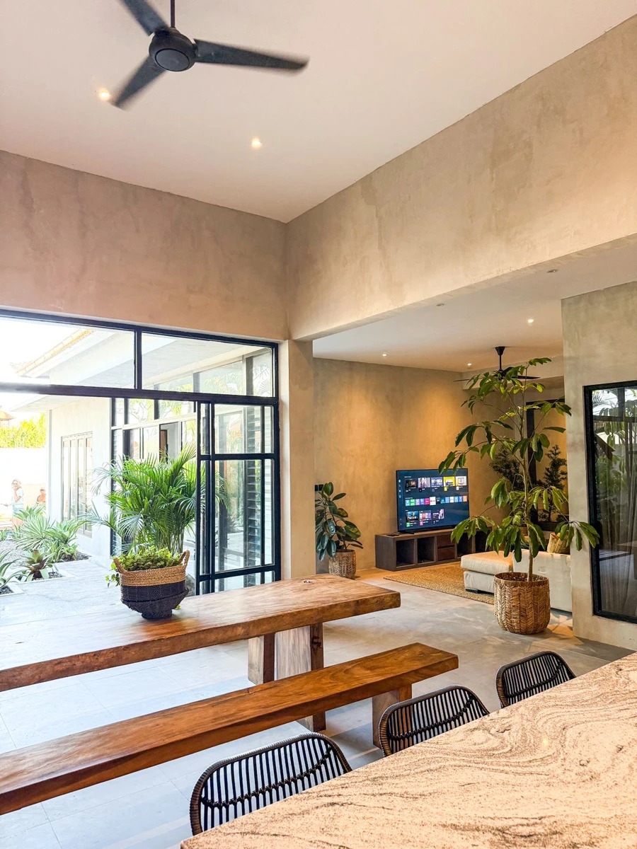 Modern 3BR Villa w/ Pool & Garden