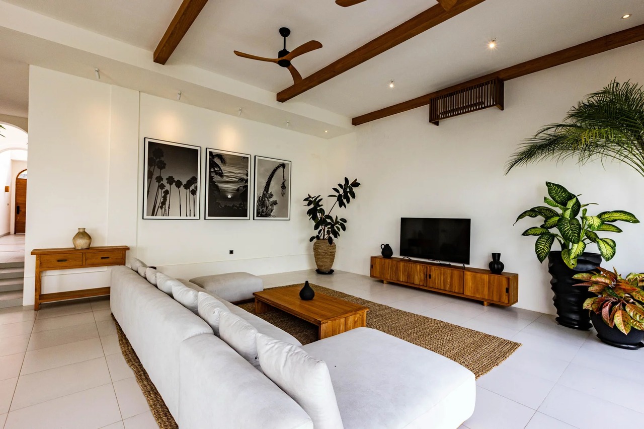 Modern Luxury 3BR Villa w/ Rooftop