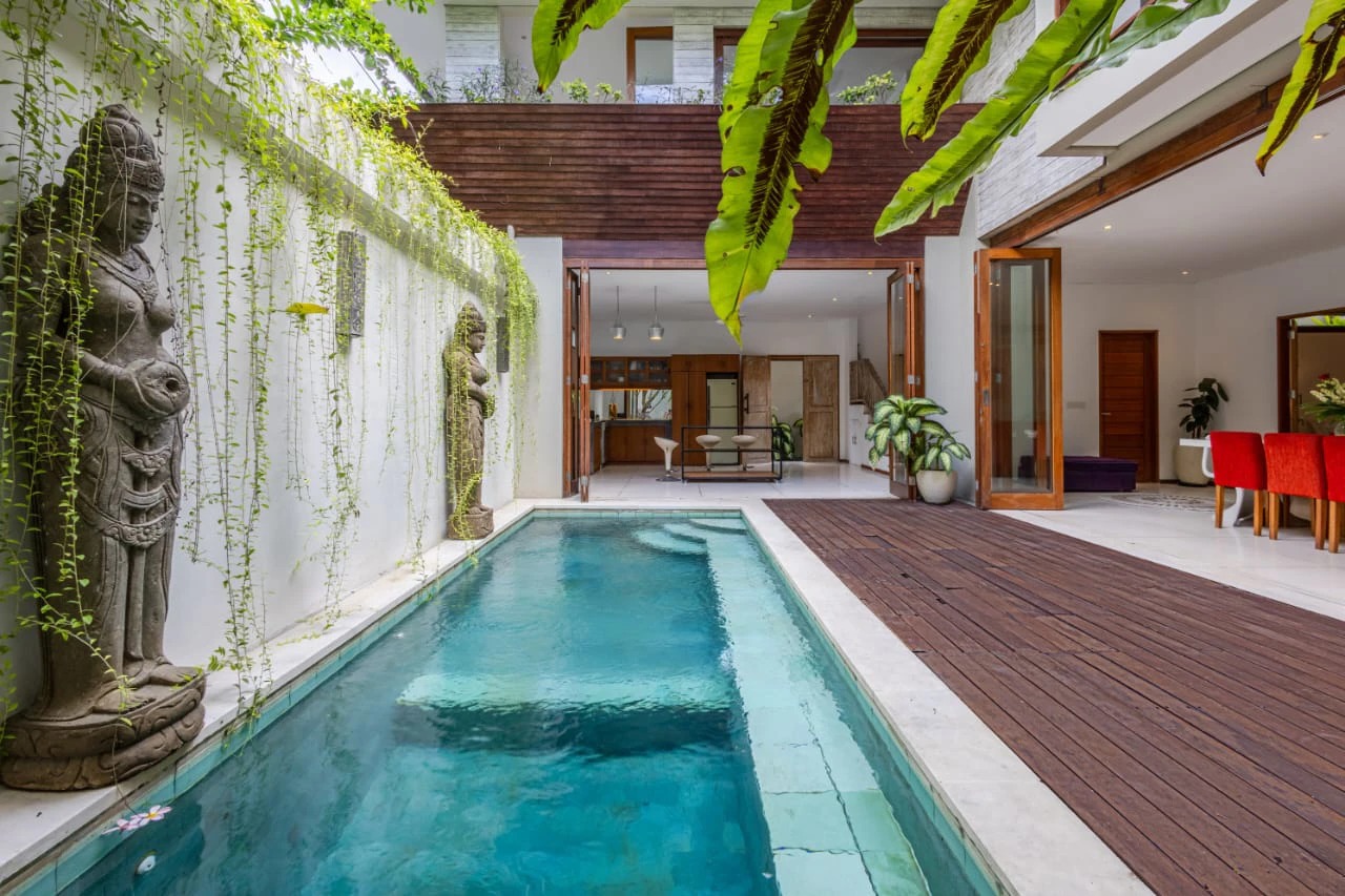 Modern 4BR Villa w/ Rooftop & Office