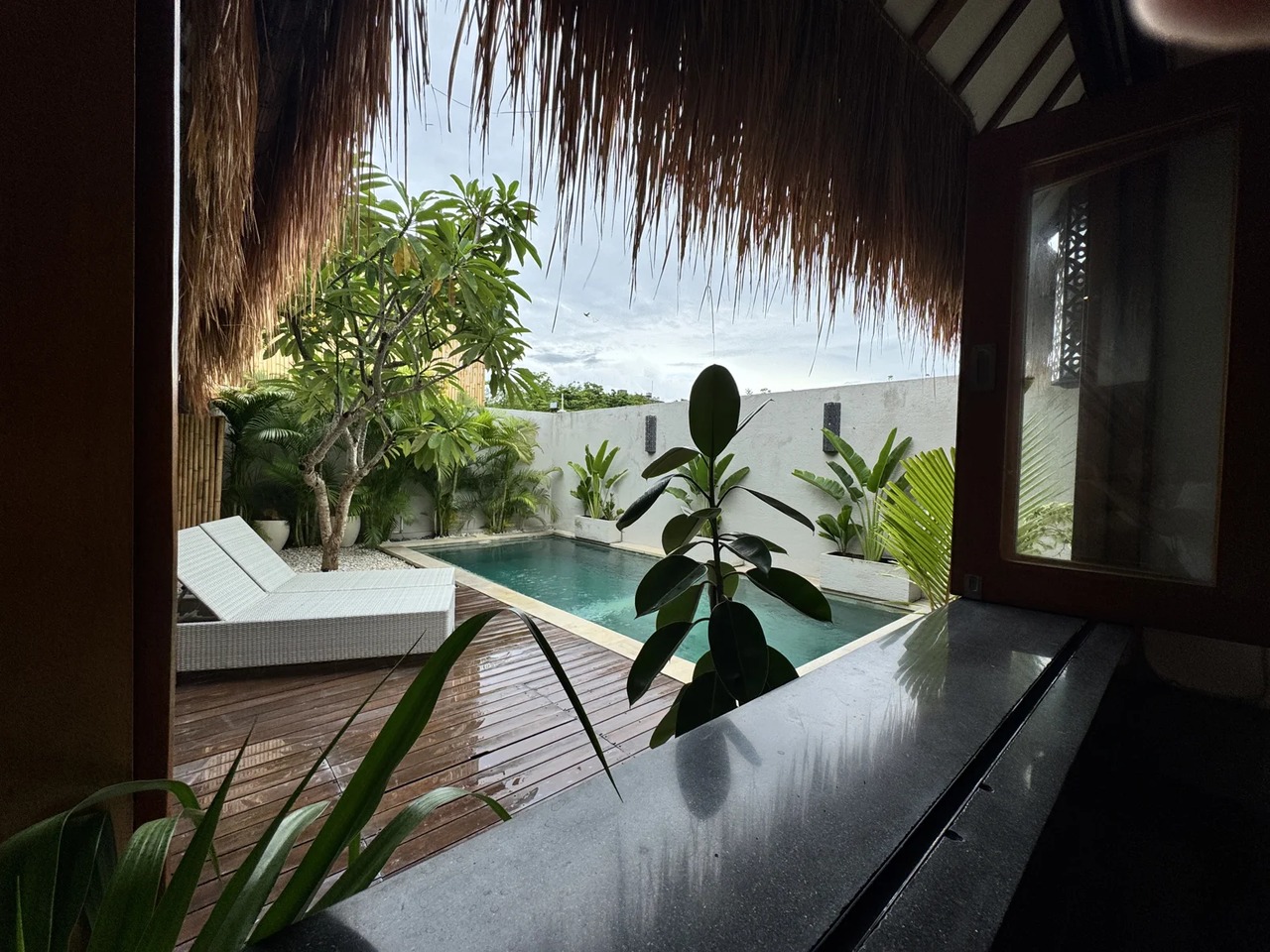 Modern 4BR Villa w/ Rooftop & Office