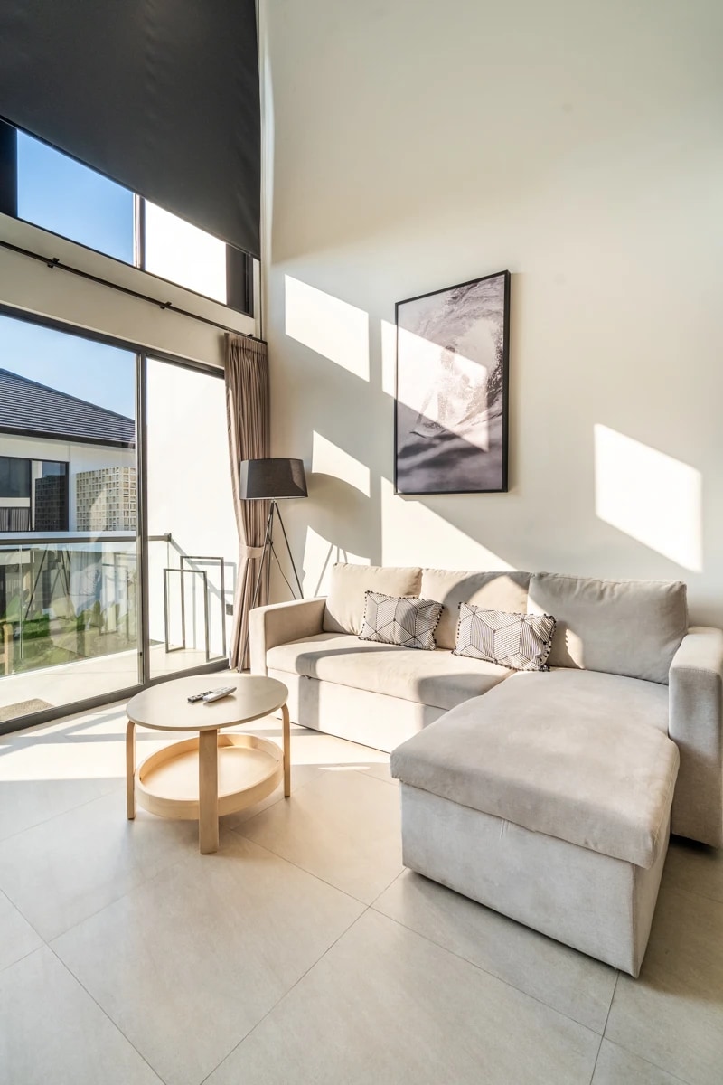 The R Apartment Mezzanine, Pererenan