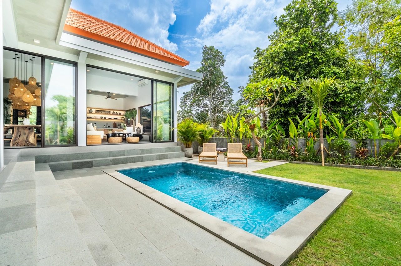 Samalas 3+1 BR Modern Villa in Pererenan