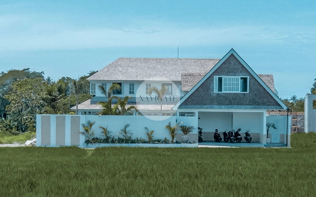 Seseh Manor | Beachside Family Living