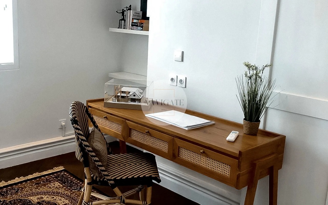 Seseh Manor | Beachside Family Living