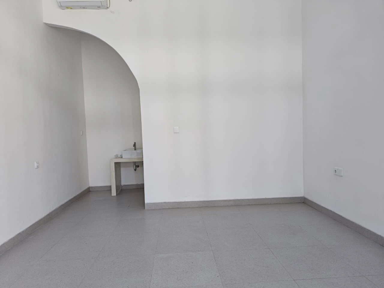 Brand new villa unfurnished for Rent 