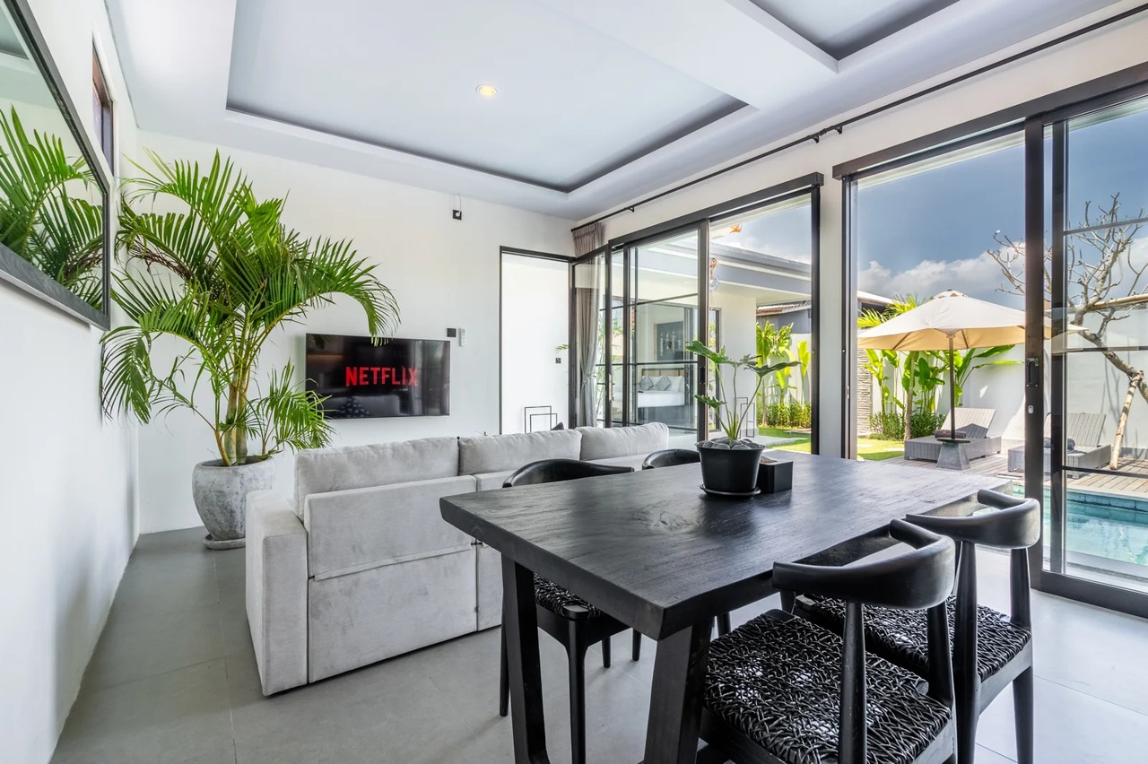 The R Villa Dempo| Tropical 2BR w/Pool