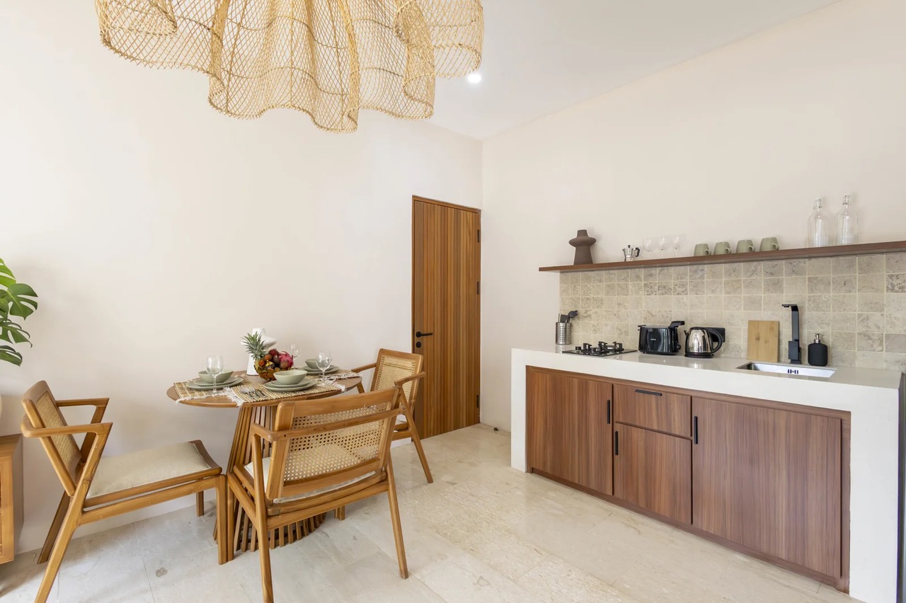 Stylish 1BR Mediterranean Apartment 
