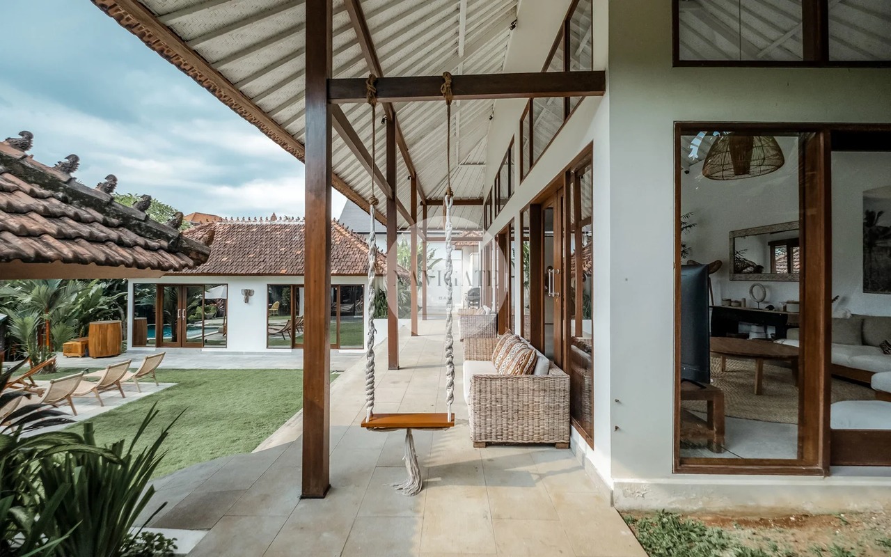 Villa Lush | Spacious 3-Bedrooms Canggu