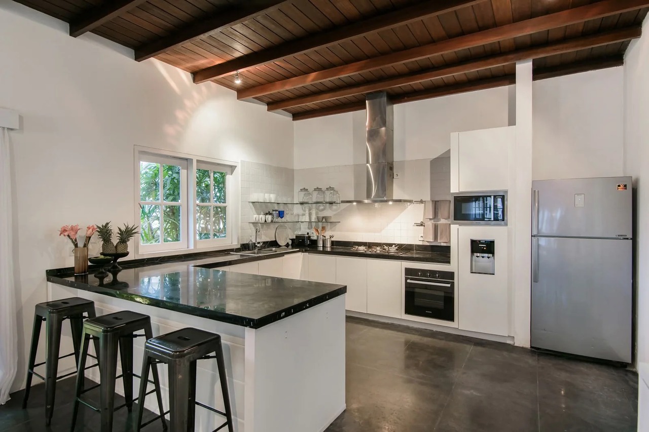 3 BEDROOM VILLA IN UMALAS, IDR 9 BILLION