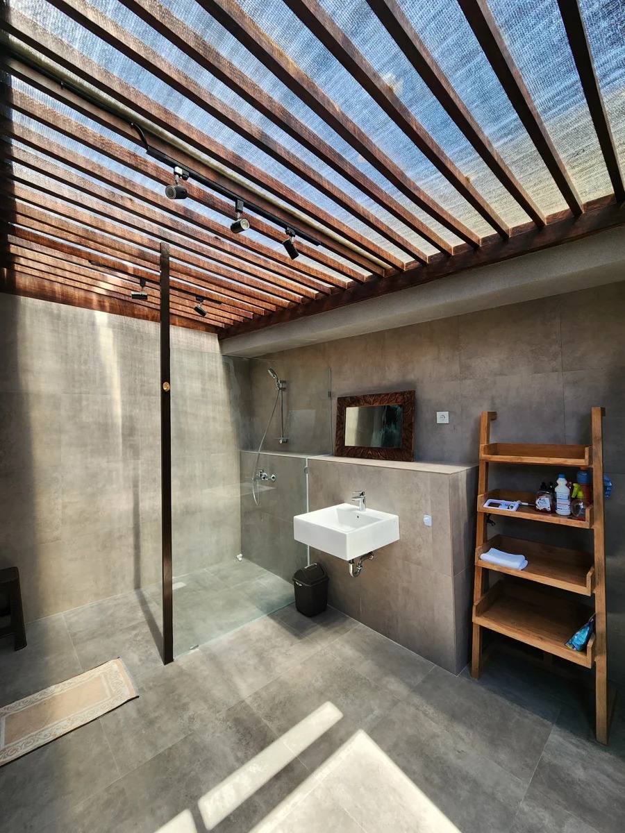 DO 56 - VILLA FOR SALE IN NUSA DUA BALI