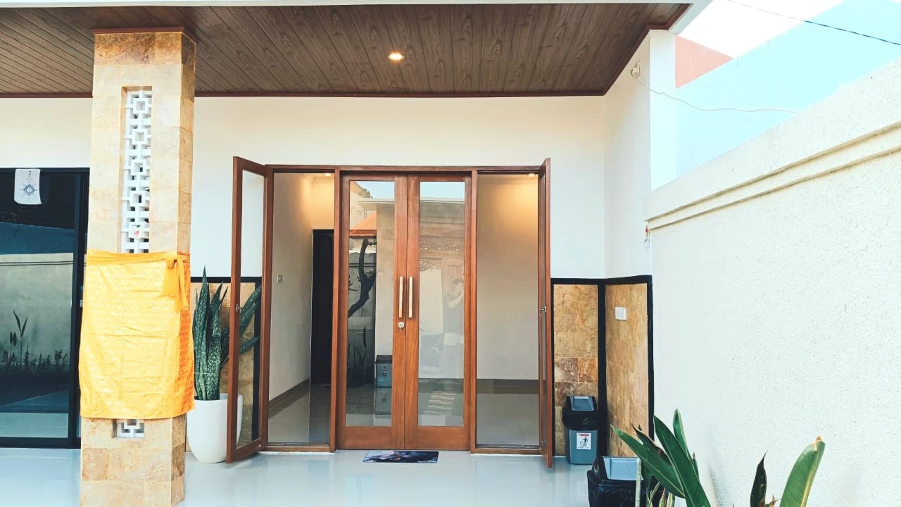 New villa for rent in west by pass sanur