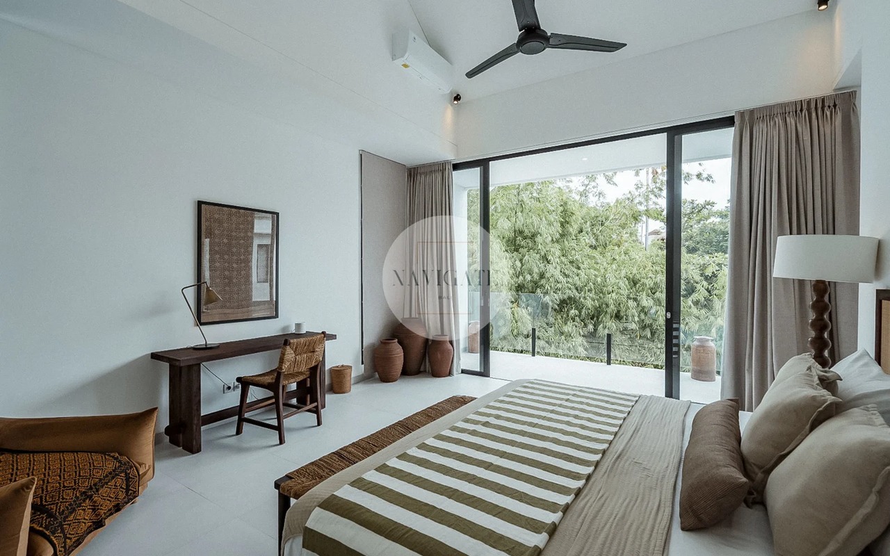 4BR NEWLY BUILD VILLA IN PERERENAN