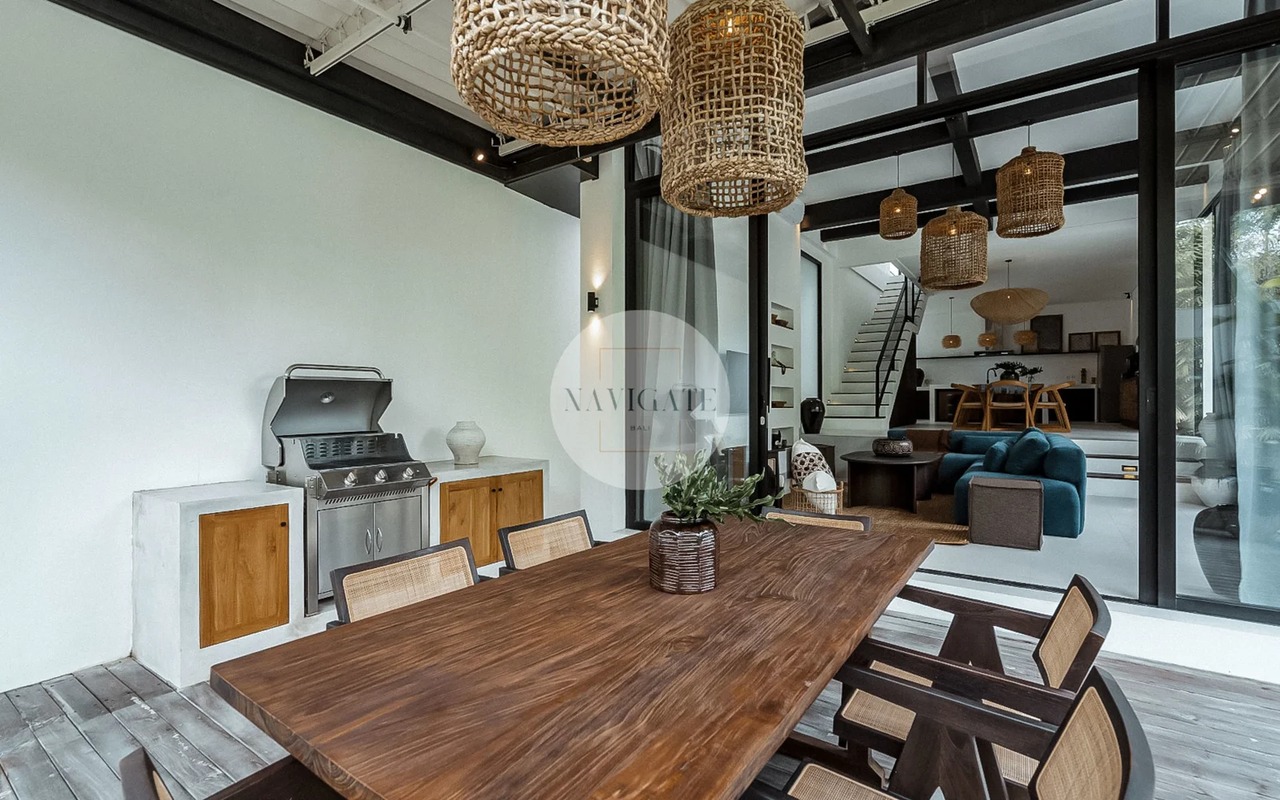 4BR NEWLY BUILD VILLA IN PERERENAN
