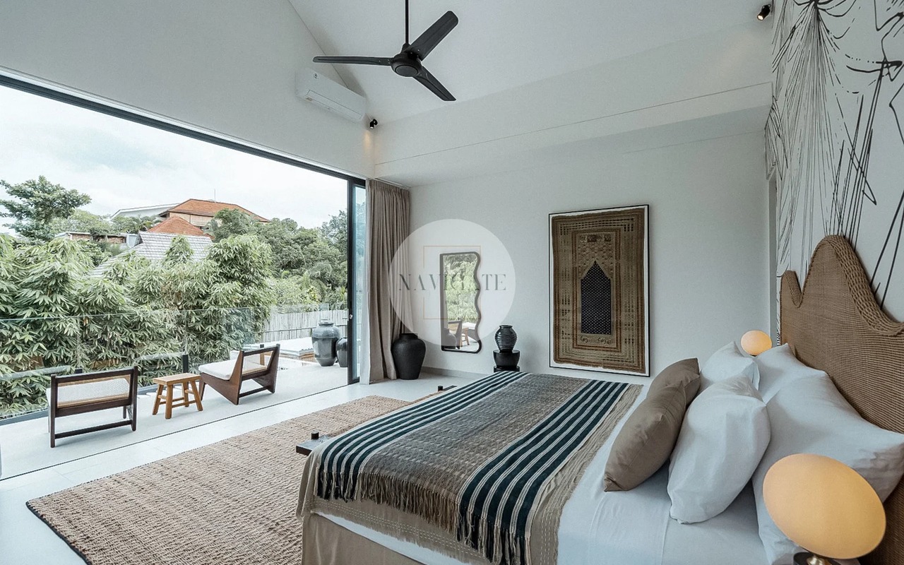 4BR NEWLY BUILD VILLA IN PERERENAN