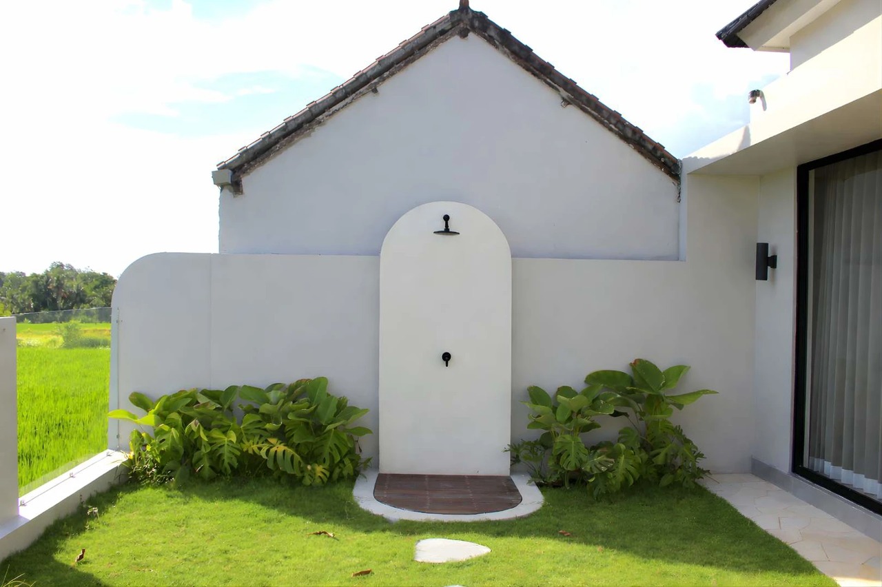 Negotiable 2BR Villa for Lease in Kedung