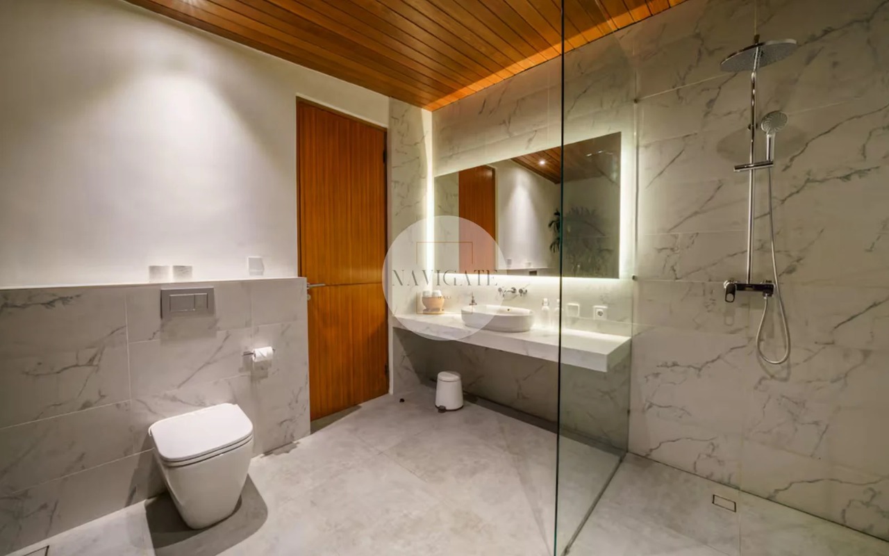Villa Vince | Luxurious 4-Br Pererenan