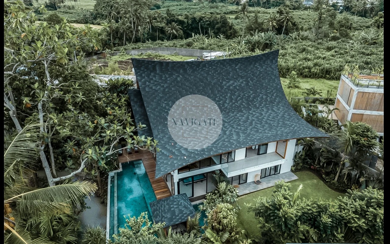 Villa Vince | Luxurious 4-Br Pererenan