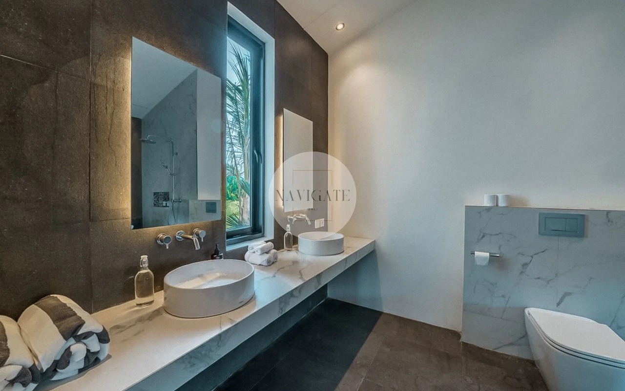 Villa Vince | Luxurious 4-Br Pererenan
