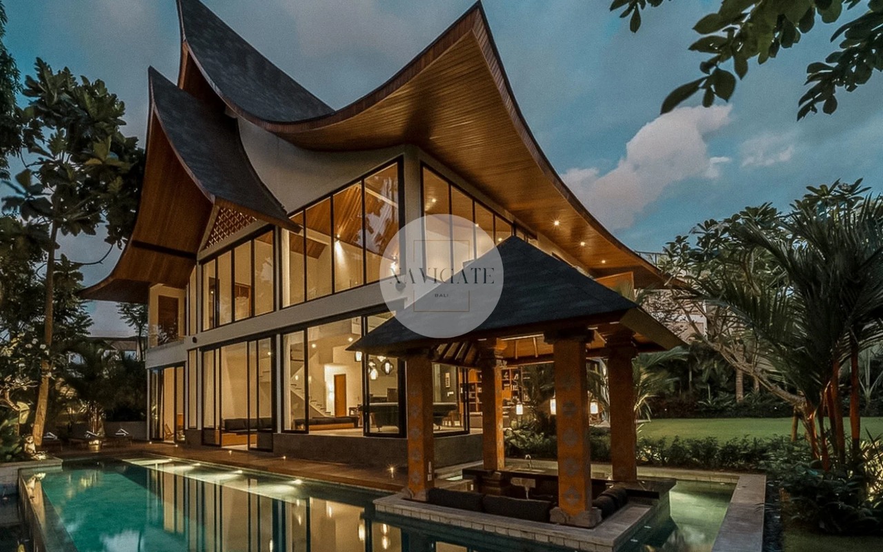 Villa Vince | Luxurious 4-Br Pererenan