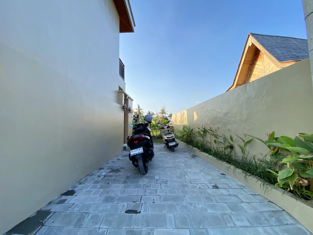 2BR Unfurnished Private Villa - Cemagi