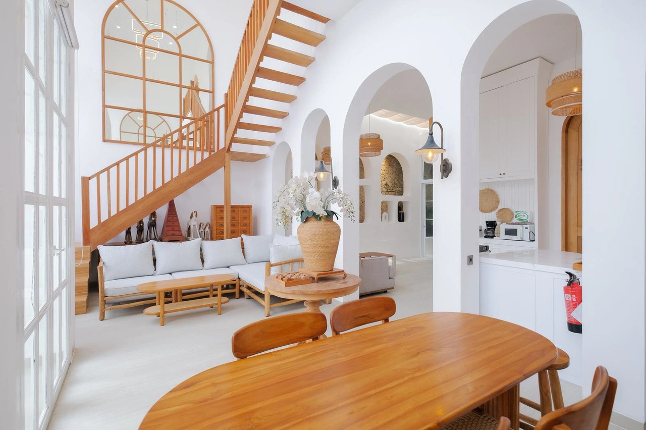 Mediterranean 3BR Villa w/ Rooftop