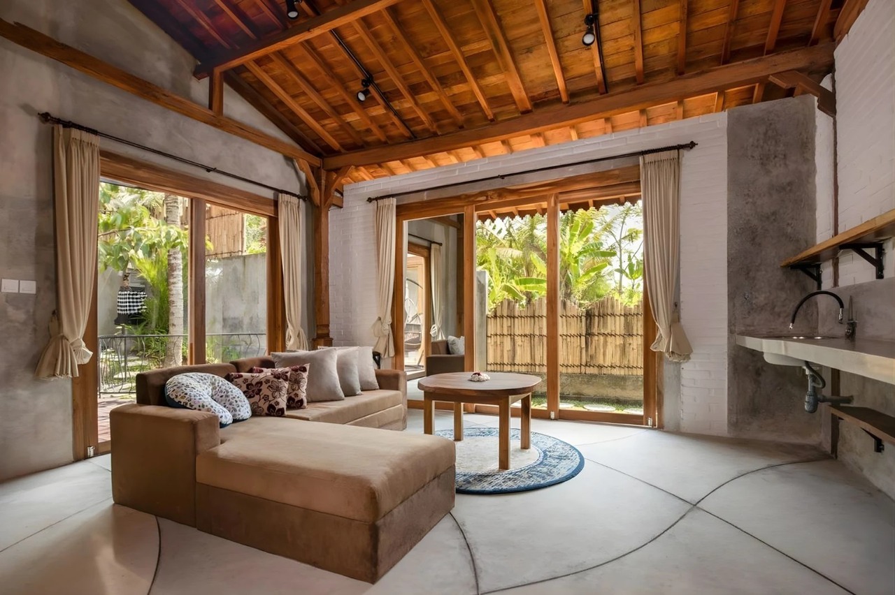 LEASEHOLD 4BR Jungle View Villa