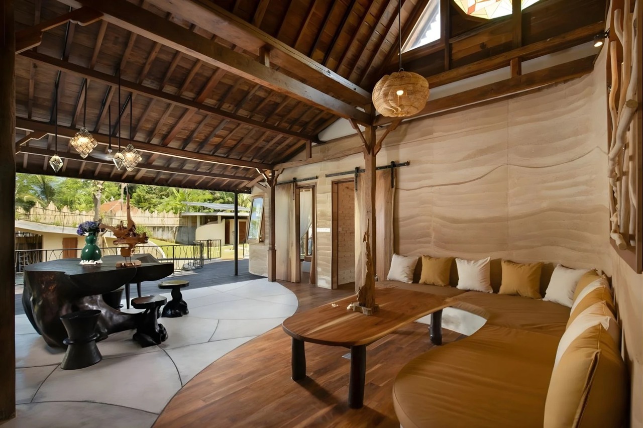 LEASEHOLD 4BR Jungle View Villa
