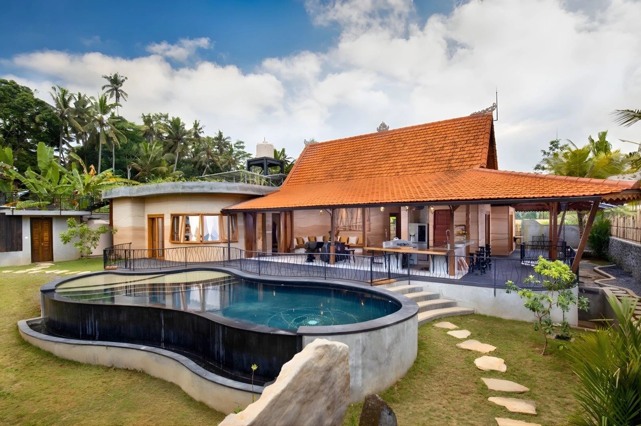 LEASEHOLD 4BR Jungle View Villa