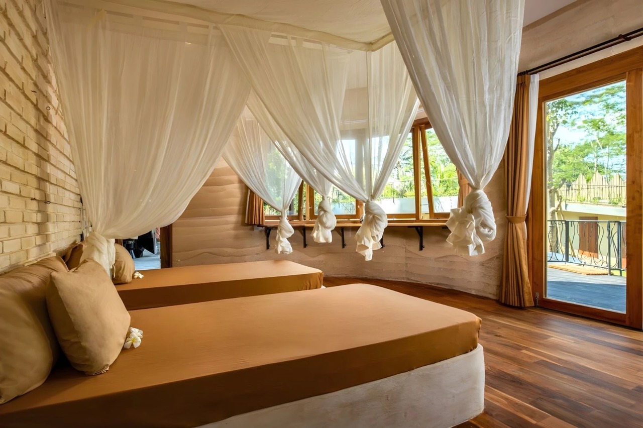 LEASEHOLD 4BR Jungle View Villa