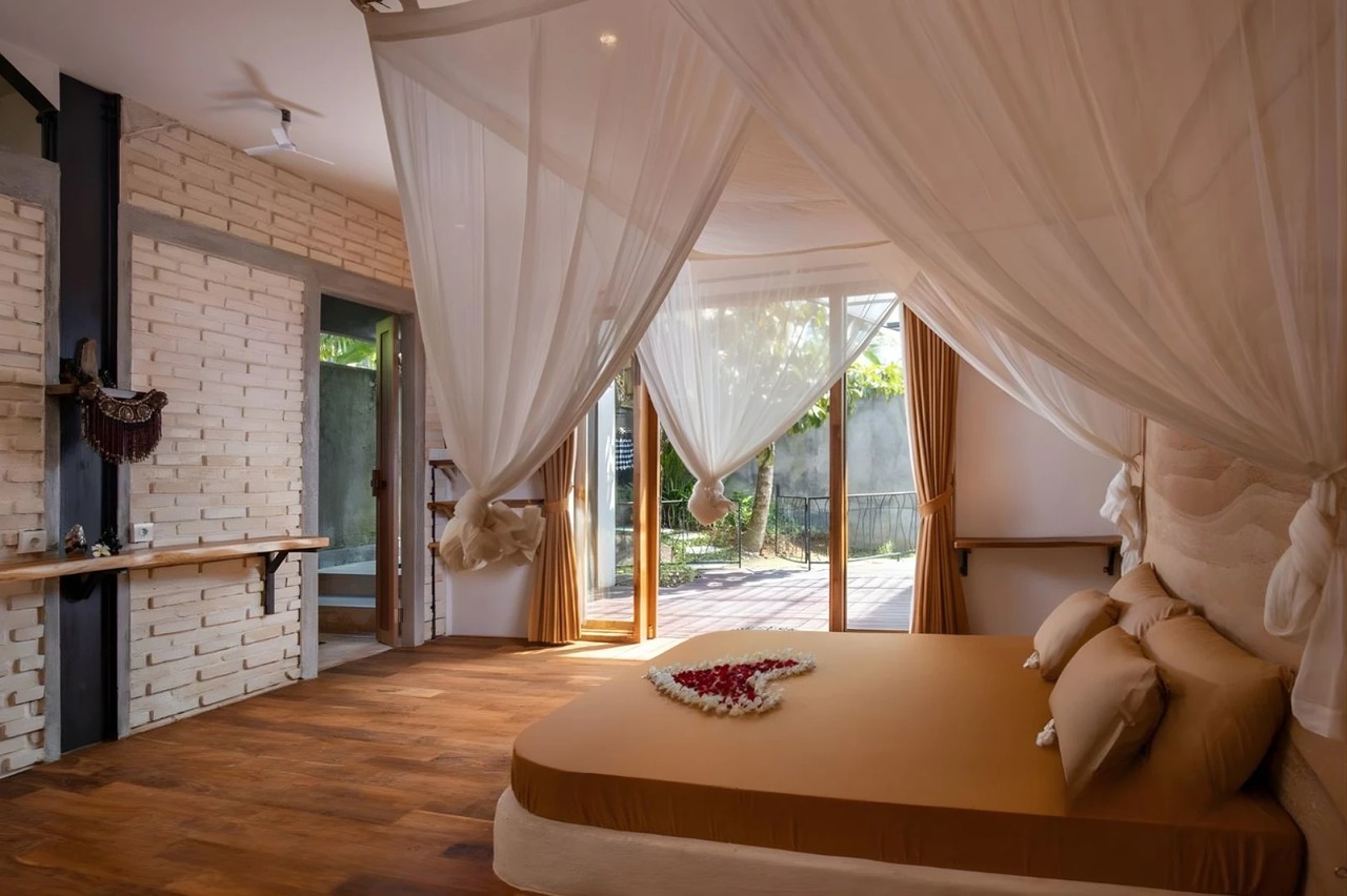 LEASEHOLD 4BR Jungle View Villa