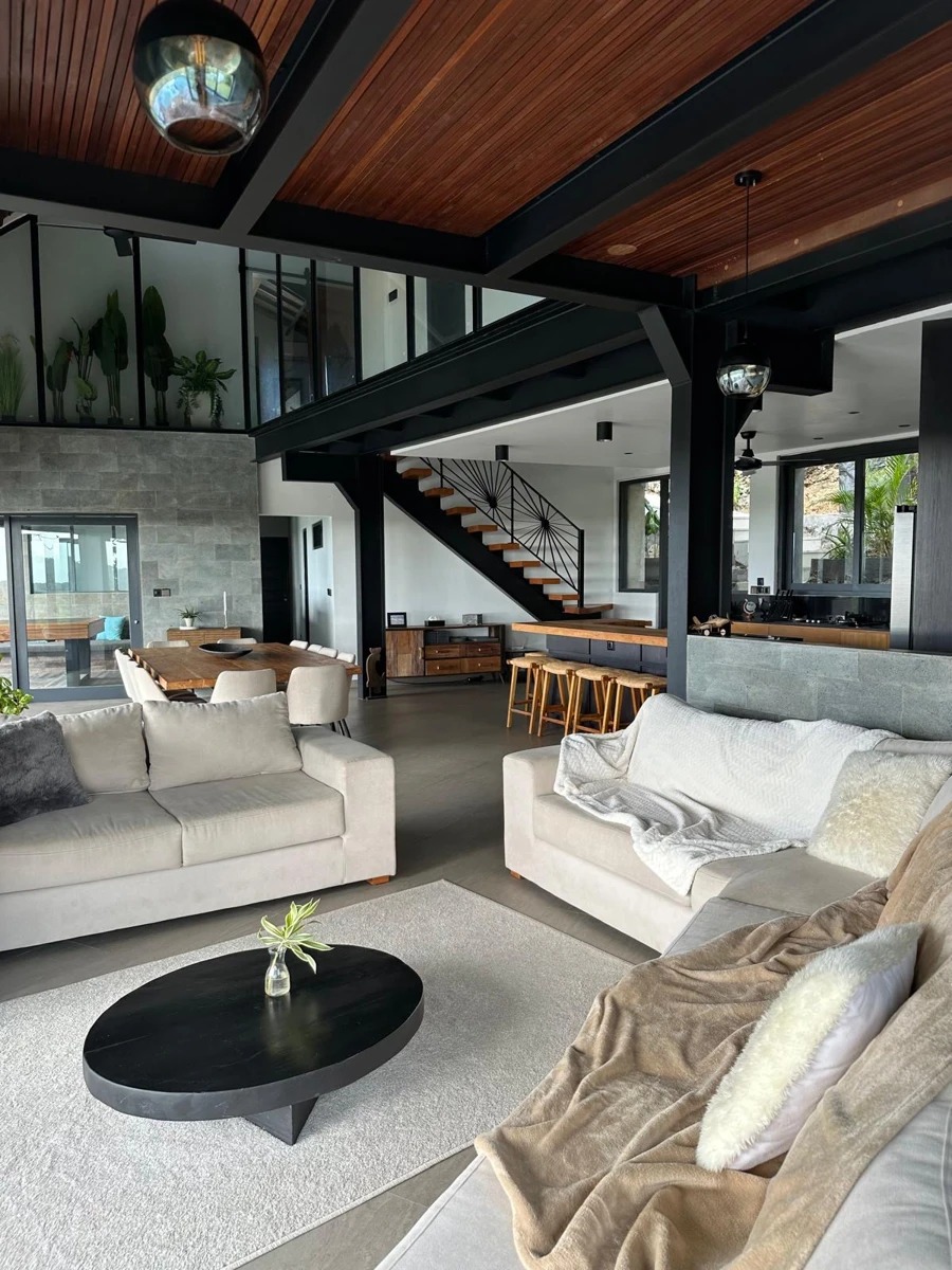 Panoramic 6BR Luxury Villa w/ Rooftop