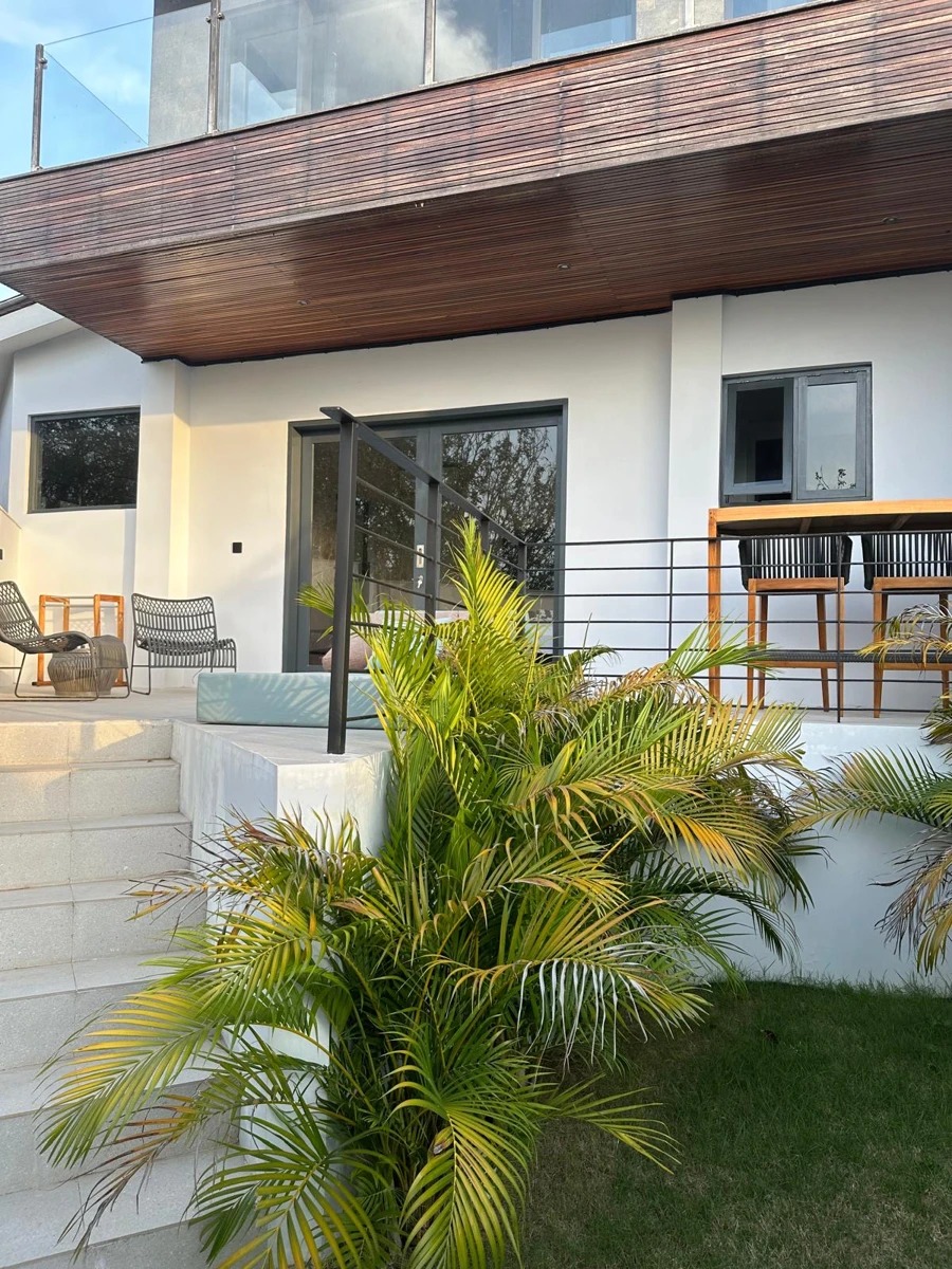 Panoramic 6BR Luxury Villa w/ Rooftop