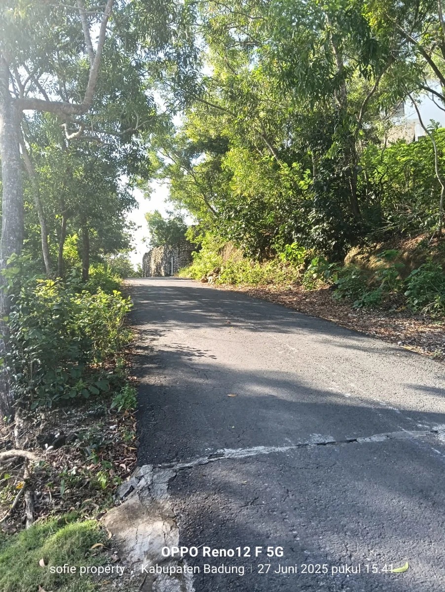 Leasehold Land in Padang-Padang