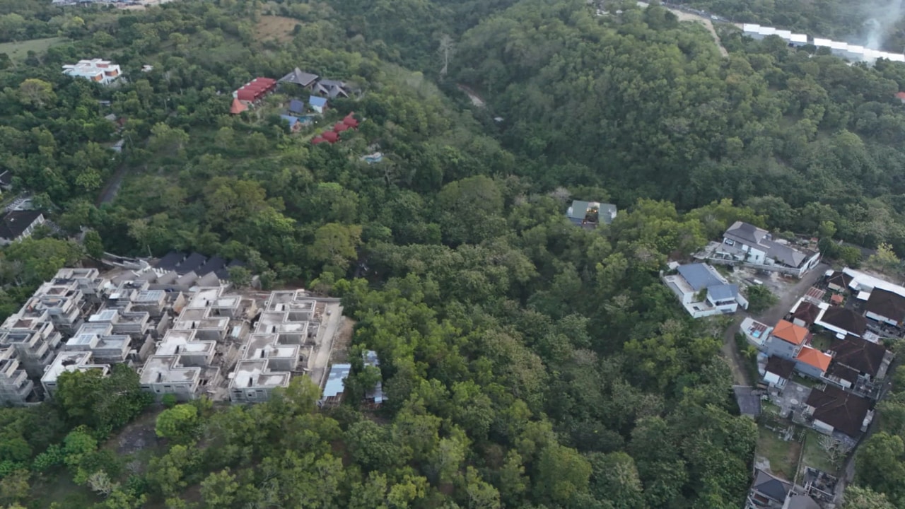 Leasehold Land in Padang-Padang