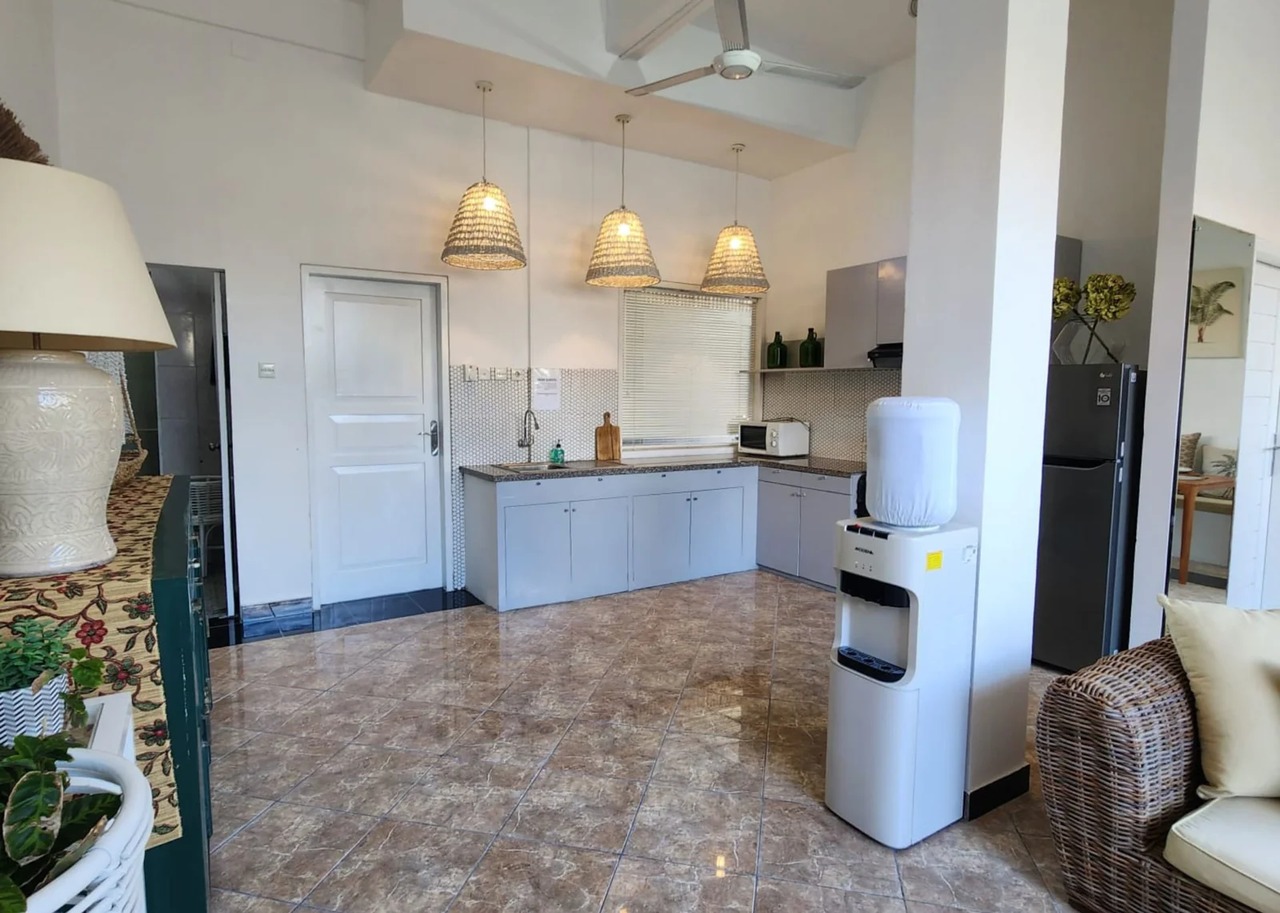 Sunlit 1 Bedroom Villa in Tibubeneng