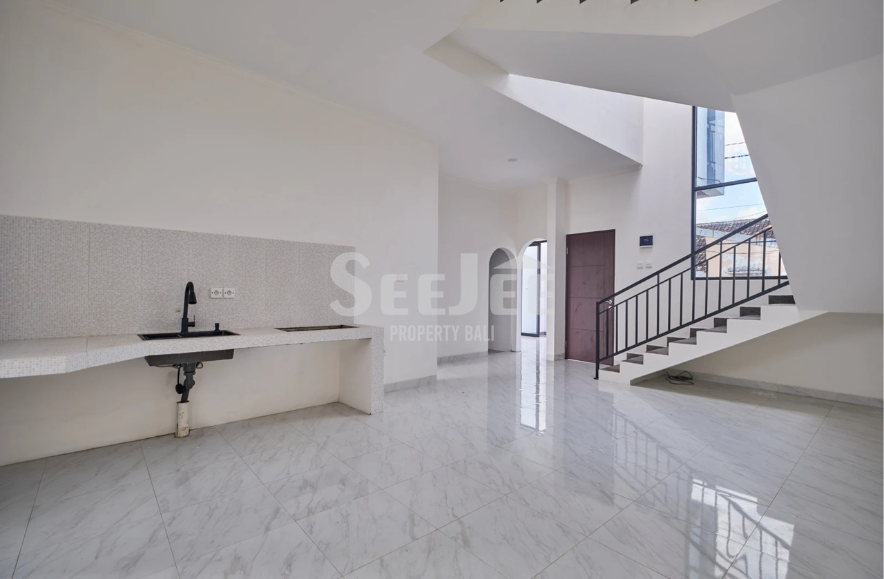 FREEHOLD MODERN HOUSE-VILLA IN PADONAN