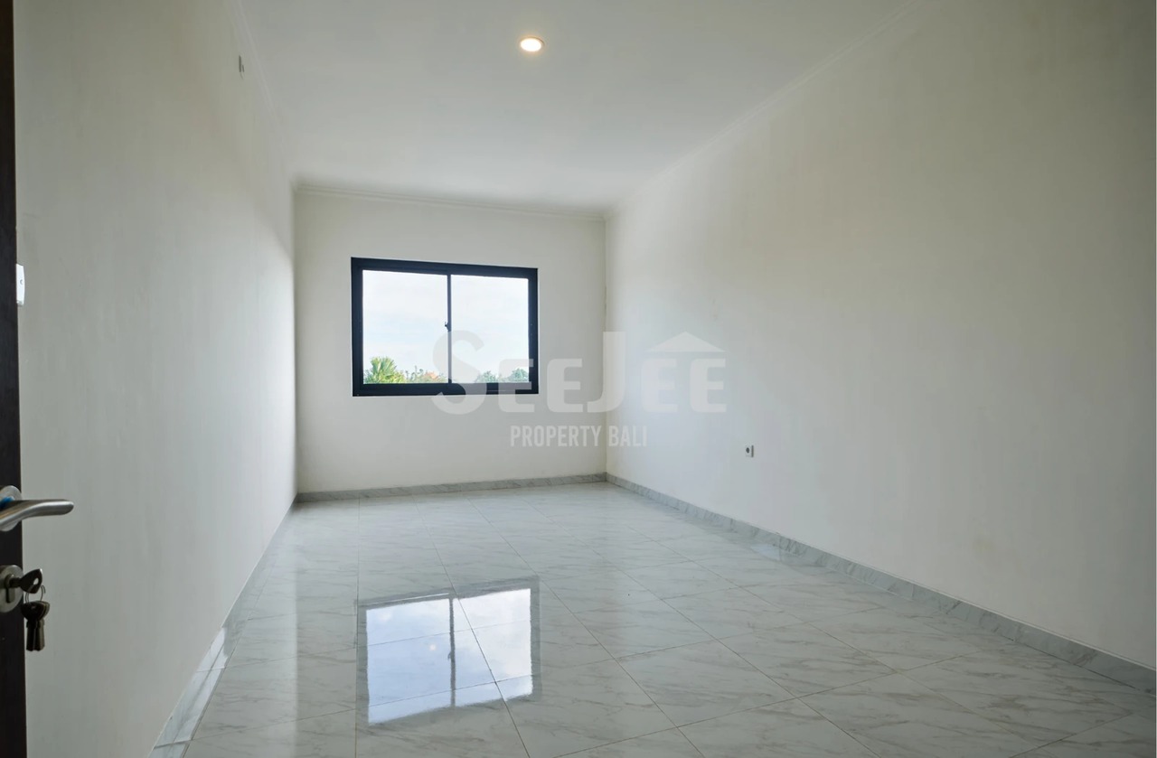 FREEHOLD MODERN HOUSE-VILLA IN PADONAN