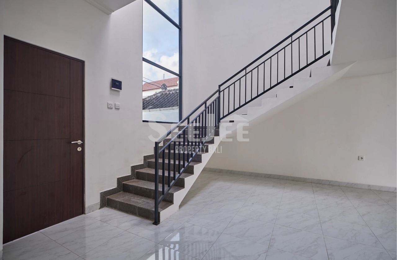 FREEHOLD MODERN HOUSE-VILLA IN PADONAN