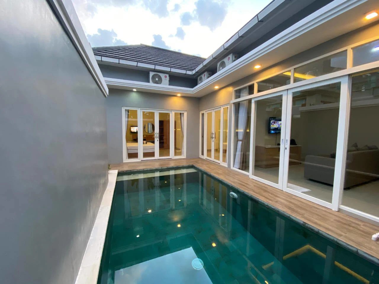 Modern 2 Beds Villa Kayu Tulang Canggu
