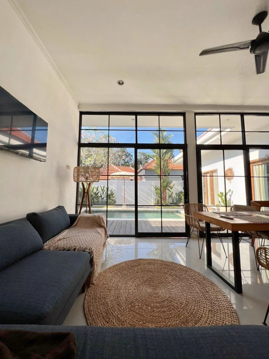 Stunning 3BR Villa Neighborhood Friendly