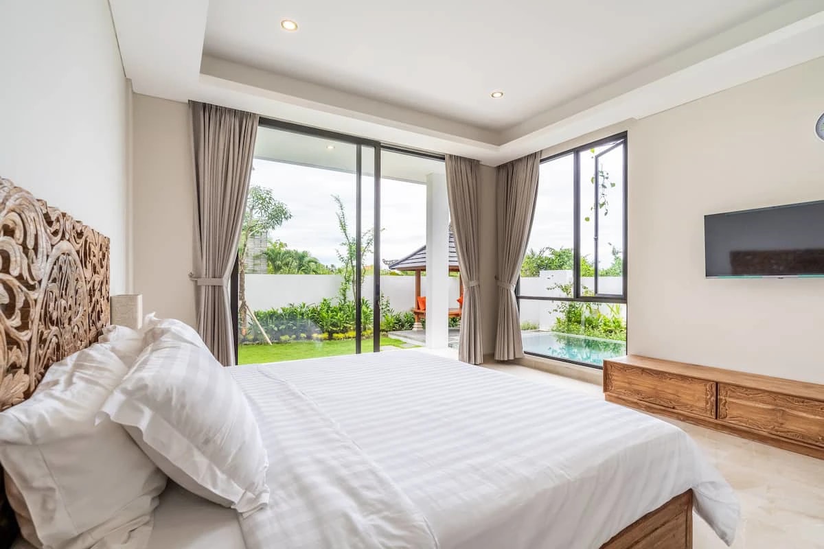LUXURY VILLA OCEAN VIEW & GARDEN ULUWATU